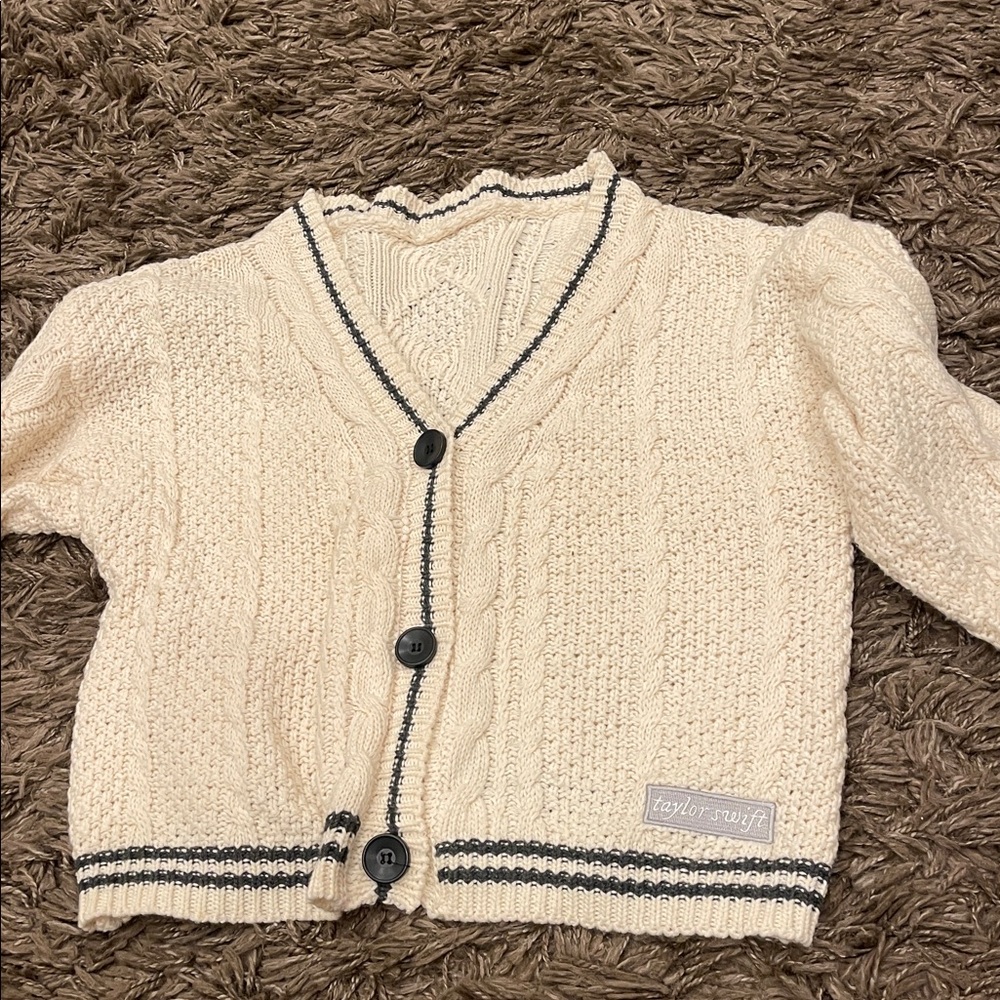 Taylor Swift Folklore Cardigan Size M/L - Picture 5 of 11
